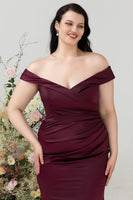 Laden Sie das Bild in den Galerie-Viewer, Meerjungfrau schulterfreies Burgunderrot Übergröße Hochzeitsfeierkleid