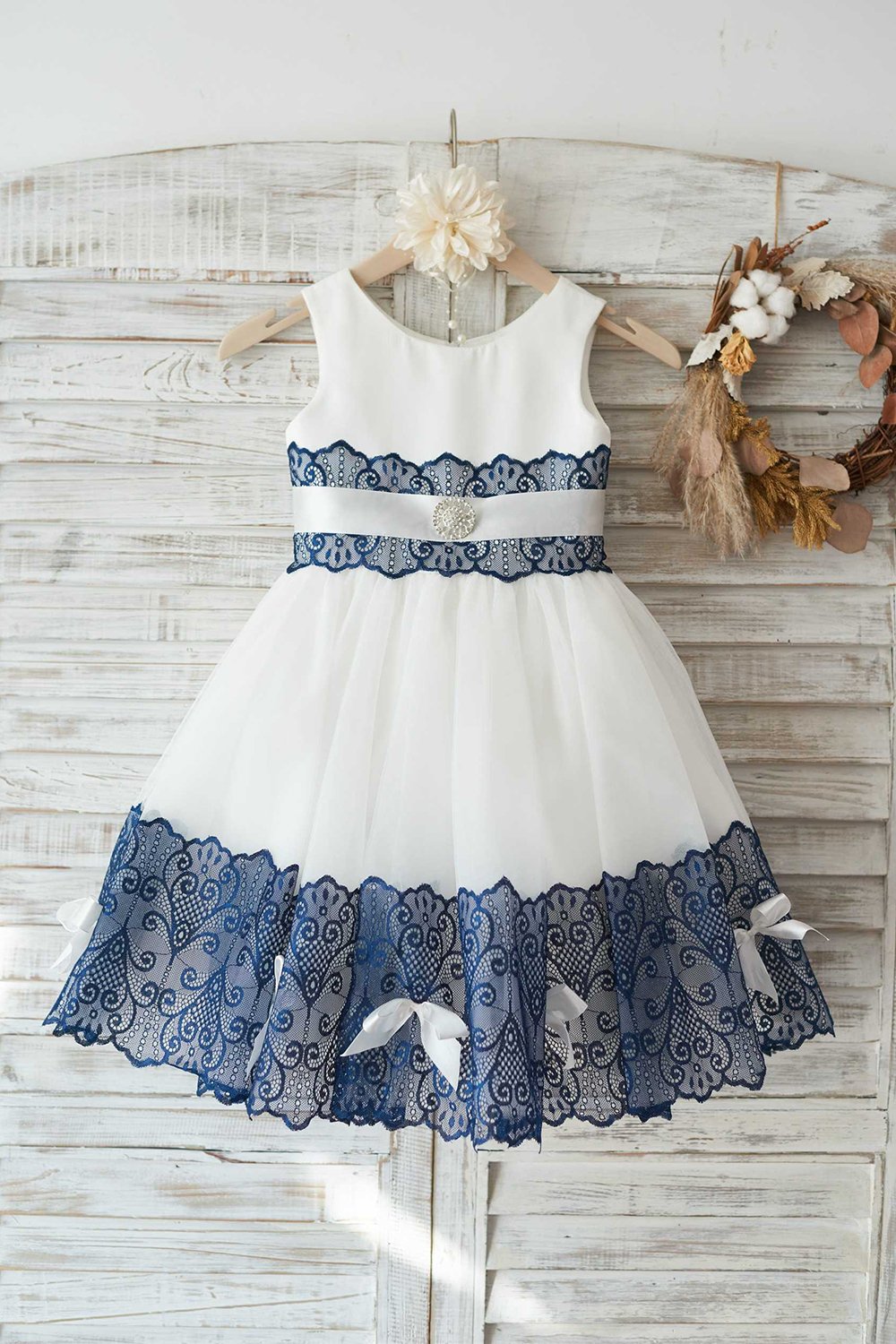 Rundhalsausschnitt Blau Weiß Blumenmädchenkleid mit Spitze