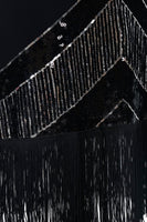 Laden Sie das Bild in den Galerie-Viewer, Schwarzes 1920er Jahren Pailletten Fransen Flapper Kleid