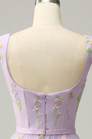 Laden Sie das Bild in den Galerie-Viewer, A-Linie quadratisches lila langes Ballkleid mit quadratischem Ausschnitt und Stickerei