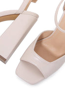 Laden Sie das Bild in den Galerie-Viewer, Elfenbein Plateausandale mit klobigen Absätzen und Knöchelriemen