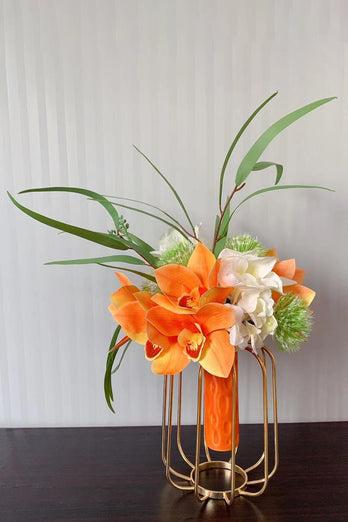Orange Braut- oder Brautjungfern-Hochzeitsstrauß (Vase nicht enthalten)