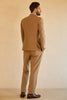 Laden Sie das Bild in den Galerie-Viewer, Braunes einreihiges Spitzenrevers 3-teilige Herren Hochzeitsanzüge
