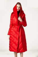 Laden Sie das Bild in den Galerie-Viewer, Schwarzer Knopf gesteppte Pufferjacke mit Kunstfellkapuze