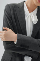 Laden Sie das Bild in den Galerie-Viewer, Schwarz gestreifter zweireihiger Damen Party Blazer