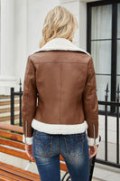 Laden Sie das Bild in den Galerie-Viewer, Schwarzer Fleece Kurzmantel mit Reißverschluss und gekerbtem Revers