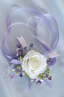 Laden Sie das Bild in den Galerie-Viewer, Elfenbein rosa Handgelenkkorsage und Boutonnière-Set für den Abschlussball