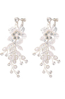 Laden Sie das Bild in den Galerie-Viewer, Weiße Blume Braut Ohrclip