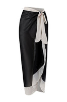 Laden Sie das Bild in den Galerie-Viewer, Einteilige schwarze Bademode mit hoher Taille und Blume