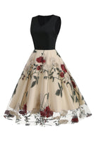 Laden Sie das Bild in den Galerie-Viewer, Blaues Rockabilly Kleid mit Stickerei