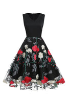 Laden Sie das Bild in den Galerie-Viewer, Fuchsia und schwarzes Vintage Rockabilly Kleid