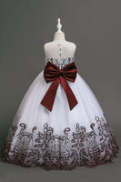 Laden Sie das Bild in den Galerie-Viewer, Marineblaues ärmelloses A Linie Stickerei Mädchen Kleid