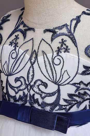 Marineblaues ärmelloses A Linie Stickerei Mädchen Kleid