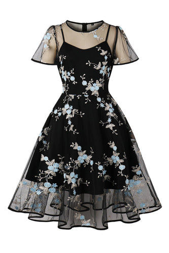 Swing Schwarzes Kleid aus den 1950er Jahren mit Stickerei