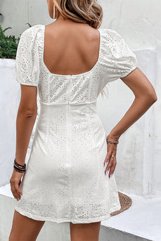 Kurzärmeliges weißes lässiges Sommerkleid mit Schleife