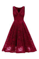 Laden Sie das Bild in den Galerie-Viewer, Dunkelgrünes A-Linie ärmelloses Spitzenkleid