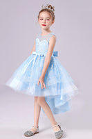 Laden Sie das Bild in den Galerie-Viewer, Weißes Hoch niedrig Blumenmädchen-Kleid mit Schleife