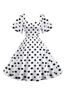 Laden Sie das Bild in den Galerie-Viewer, Polka Dots Weißes Vintage-Kleid mit kurzen Ärmeln