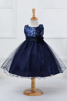 Laden Sie das Bild in den Galerie-Viewer, Pailletten ärmellose weiße Mädchen Kleider mit Schleife