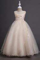 Laden Sie das Bild in den Galerie-Viewer, Tüll A-Linie Rundhalsausschnitt Grüne Mädchen Kleider mit Applikationen