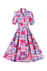 Laden Sie das Bild in den Galerie-Viewer, Rosa Knopf Halbärmel Kariertes Kleid aus den 1950er Jahren