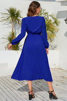 Laden Sie das Bild in den Galerie-Viewer, Schwarzes Freizeitkleid mit V-Ausschnitt und Schärpe