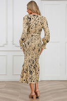 Laden Sie das Bild in den Galerie-Viewer, V-Ausschnitt Langärmeliges Schwarzes Freizeitkleid