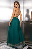 Laden Sie das Bild in den Galerie-Viewer, Glitzerndes Tüllkleid mit Schnürrücken und Pailletten