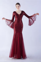 Laden Sie das Bild in den Galerie-Viewer, Dunkelgrünes Paillettenkleid mit V-Ausschnitt und langen Ärmeln