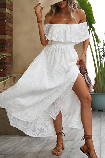 Weißes schulterfreies Sommerkleid in A-Linie mit Schlitz