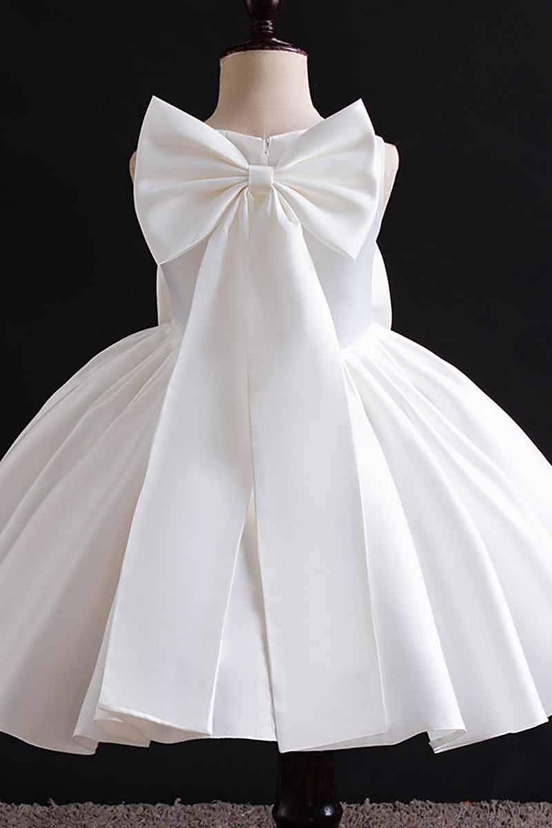 Laden Sie das Bild in den Galerie-Viewer, Weißes plissiertes A-Linie Satin Mädchenkleid mit Schleife