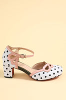 Laden Sie das Bild in den Galerie-Viewer, Retro Black White Dots Schuhe