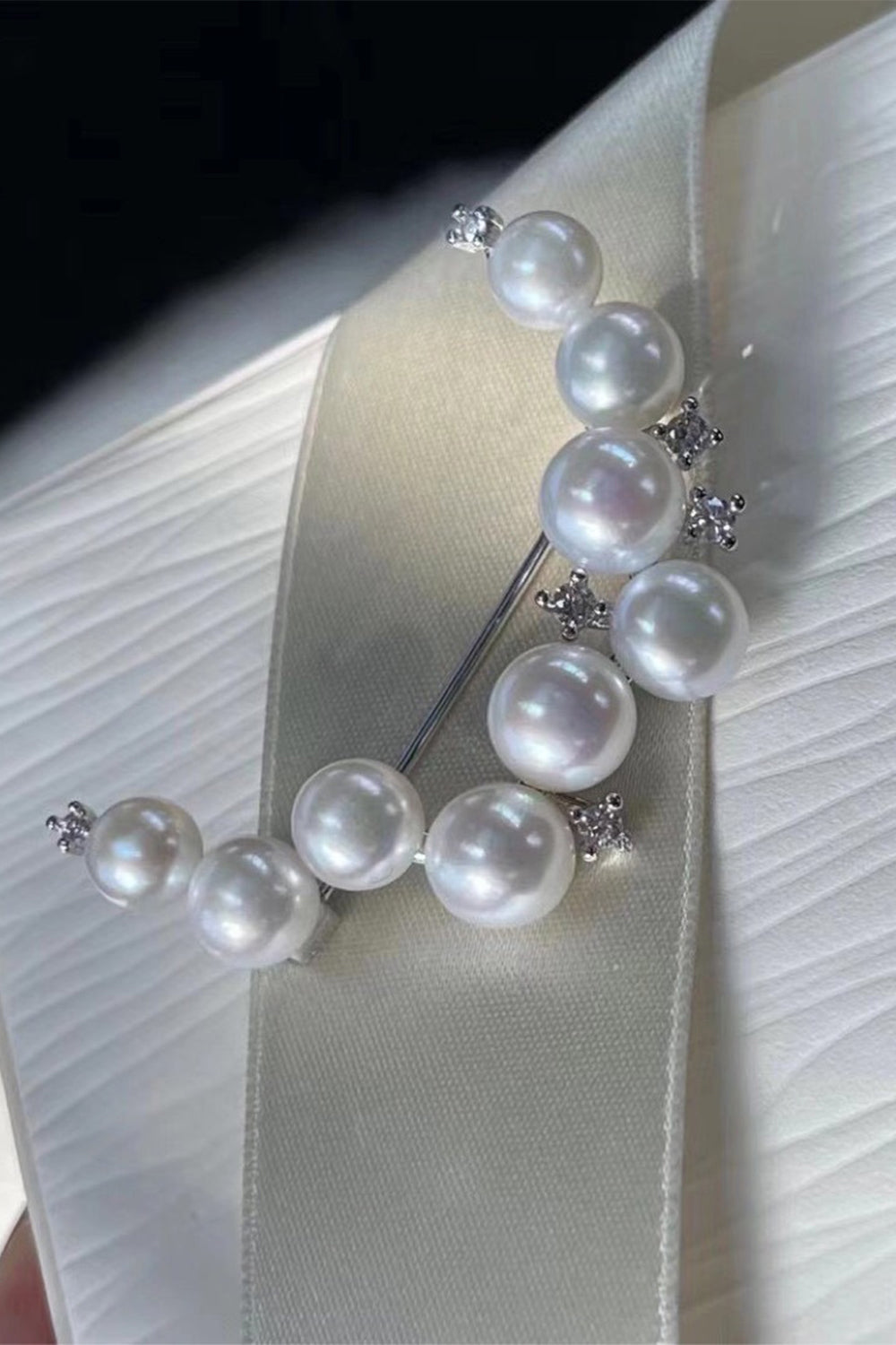 Natürliche Perlen Brosche