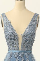 Laden Sie das Bild in den Galerie-Viewer, Blaues Tüllballkleid mit Applikationen