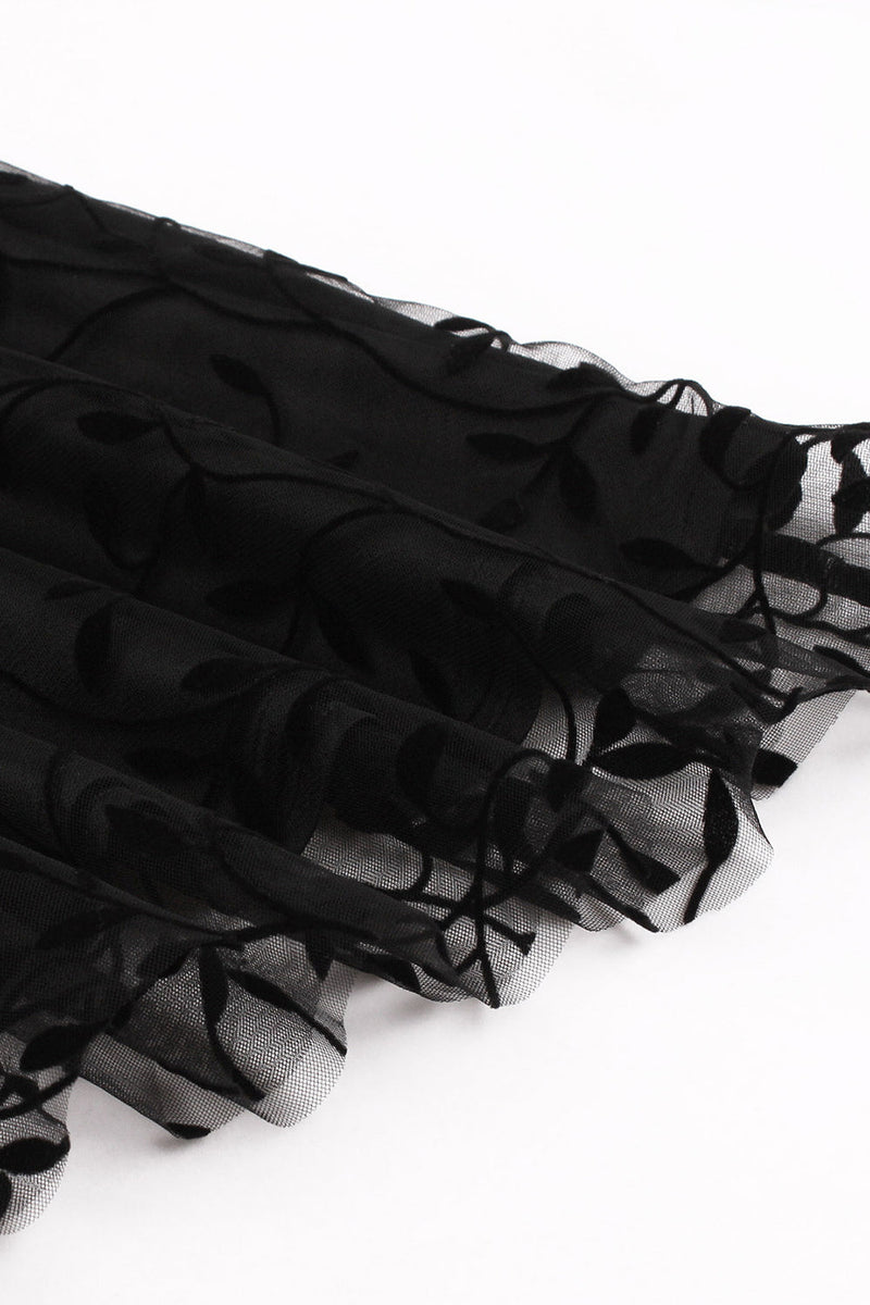 Laden Sie das Bild in den Galerie-Viewer, Schwarzes Spitze Vintage Kleid