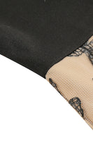 Laden Sie das Bild in den Galerie-Viewer, Schwarzes V-Ausschnitt Vintage Kleid aus den 1950er Jahren mit Applikationen