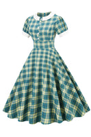 Laden Sie das Bild in den Galerie-Viewer, Juwelenausschnitt Green Grid Kleid aus den 1950er Jahren mit kurzen Ärmeln
