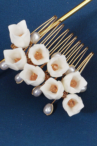 Handgefertigter Kopfschmuck aus Perlenharz mit Blumen