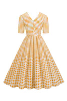 Laden Sie das Bild in den Galerie-Viewer, Schwarzes V-Ausschnitt kariertes Kleid mit kurzen Ärmeln aus den 1950er Jahren