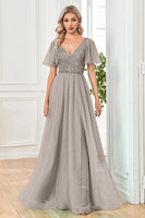 Laden Sie das Bild in den Galerie-Viewer, Tüll A-Linie Pailletten Schwarzes Ballkleid mit Schlitz