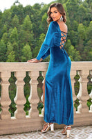 Laden Sie das Bild in den Galerie-Viewer, Blaues Samt Etuikleid mit quadratischem Ausschnitt und Schlitz