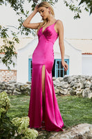 Laden Sie das Bild in den Galerie-Viewer, Meerjungfrau Fuchsia Perlen Ballkleid mit Schlitz