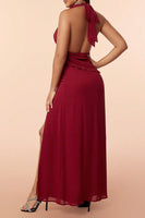 Laden Sie das Bild in den Galerie-Viewer, Burgunderrotes Neckholder Rüschen Ballkleid mit Schlitz