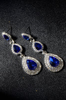 Laden Sie das Bild in den Galerie-Viewer, Dunkelgrüne Strasssteine Ohrringe