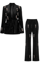 Laden Sie das Bild in den Galerie-Viewer, Schwarzer perlenbesetzter 2-teiliger Damenanzug aus Samt mit Schnürung