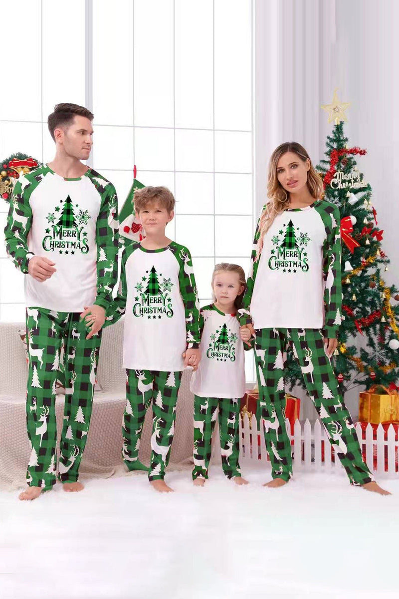Laden Sie das Bild in den Galerie-Viewer, Frohe Weihnachten Familien-Pyjama-Sets