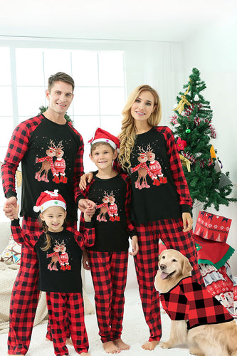 Rote karierte Pyjama-Sets für die Weihnachtsfamilie