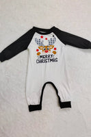 Laden Sie das Bild in den Galerie-Viewer, Schwarz-weiß kariertes Weihnachtshirsch-Familien-Pyjama-Set