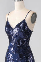 Laden Sie das Bild in den Galerie-Viewer, Pailletten Meerjungfrauen Spaghettiträger Ballkleid mit Schlitz