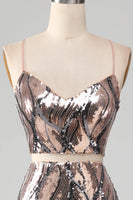 Laden Sie das Bild in den Galerie-Viewer, Glitzerndes zweiteiliges Etuikleid für den Abschlussball mit Fransen